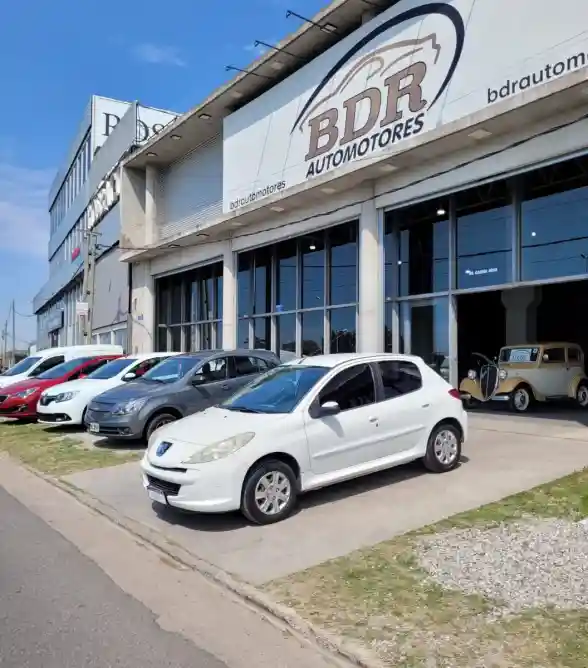 Peugeot 207 1.4 Active 75Cv 2014 - foto 1