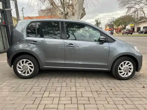 Volkswagen Up! 1.0 High Up! 75Cv 5 P 2017 - foto 4