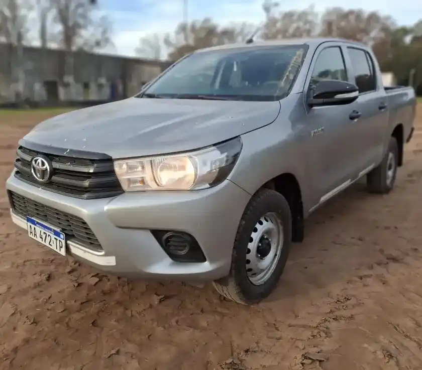 Toyota Hilux Pick-Up 2.4 Cd Dx 150Cv 4X4 2016 - foto 1