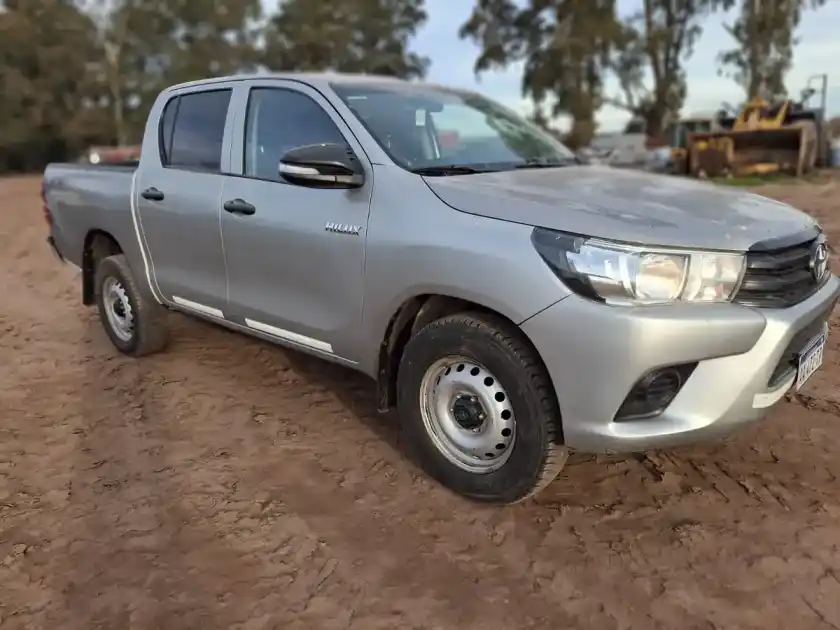 Toyota Hilux Pick-Up 2.4 Cd Dx 150Cv 4X4 2016 - foto 3