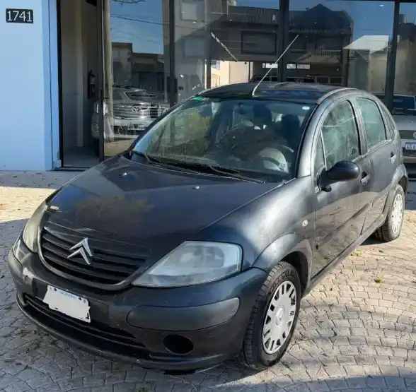 Citroën C3 1.4 I X 2007 - foto 3