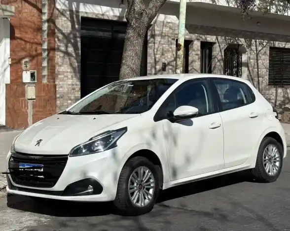 Peugeot 208 1.6 Active 2019 - foto 1
