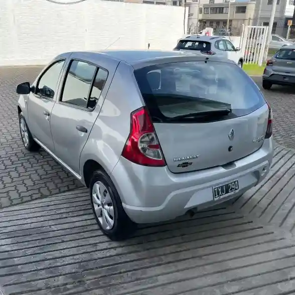 Renault Sandero 1.6 Pack 2010 - foto 3