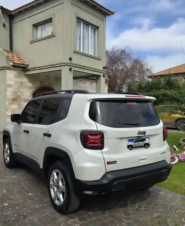 Jeep Renegade 1.8 Sport At Plus 2023 - foto 2