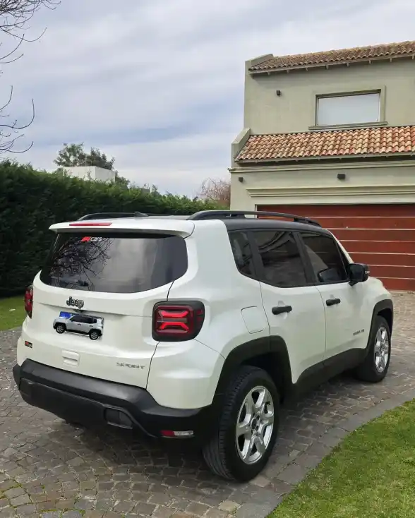 Jeep Renegade 1.8 Sport At Plus 2023 - foto 3