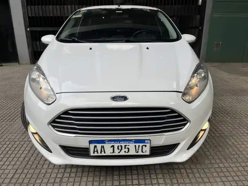 Ford Fiesta Kinetic 1.6 Se 120Cv 2016 - foto 2