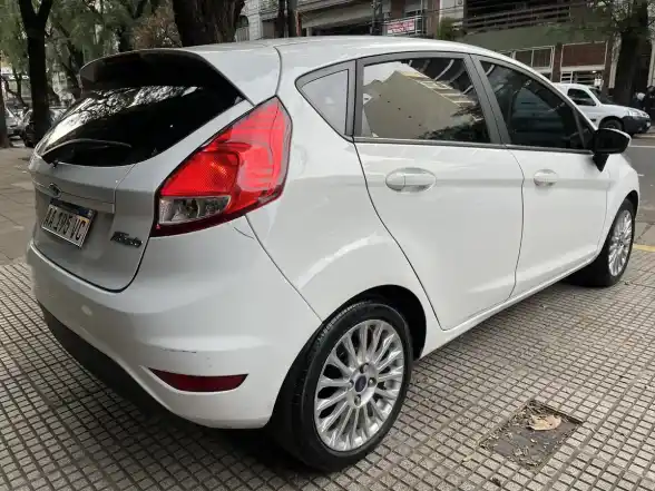 Ford Fiesta Kinetic 1.6 Se 120Cv 2016 - foto 5