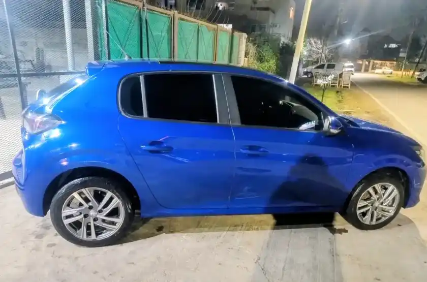Peugeot 208 1.6 Allure Pack 2023 - foto 5