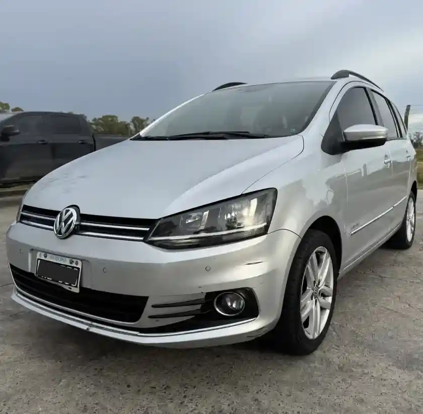 Volkswagen Suran 1.6 Imotion Highline 110Cv 2016 - foto 1