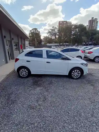 Chevrolet Onix 1.4 Lt 98Cv 2017 - foto 3
