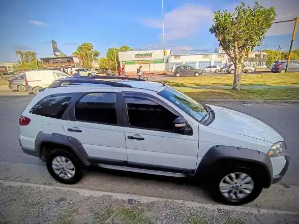 Fiat Palio 1.6 Adventure Pack Seguridad + Alarma 2014 - foto 3