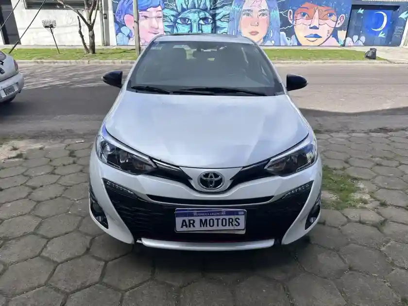 Toyota Yaris 1.5 107Cv S Cvt 2020 - foto 2
