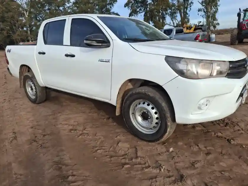Toyota Hilux 2.4 Cd Dx 150Cv 4X4 2021 - foto 3