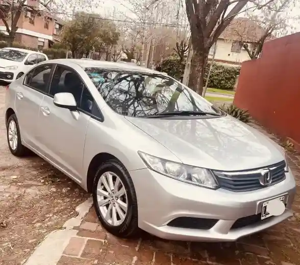 Honda Civic 1.8 Lxs Mt 140Cv 2012 - foto 1