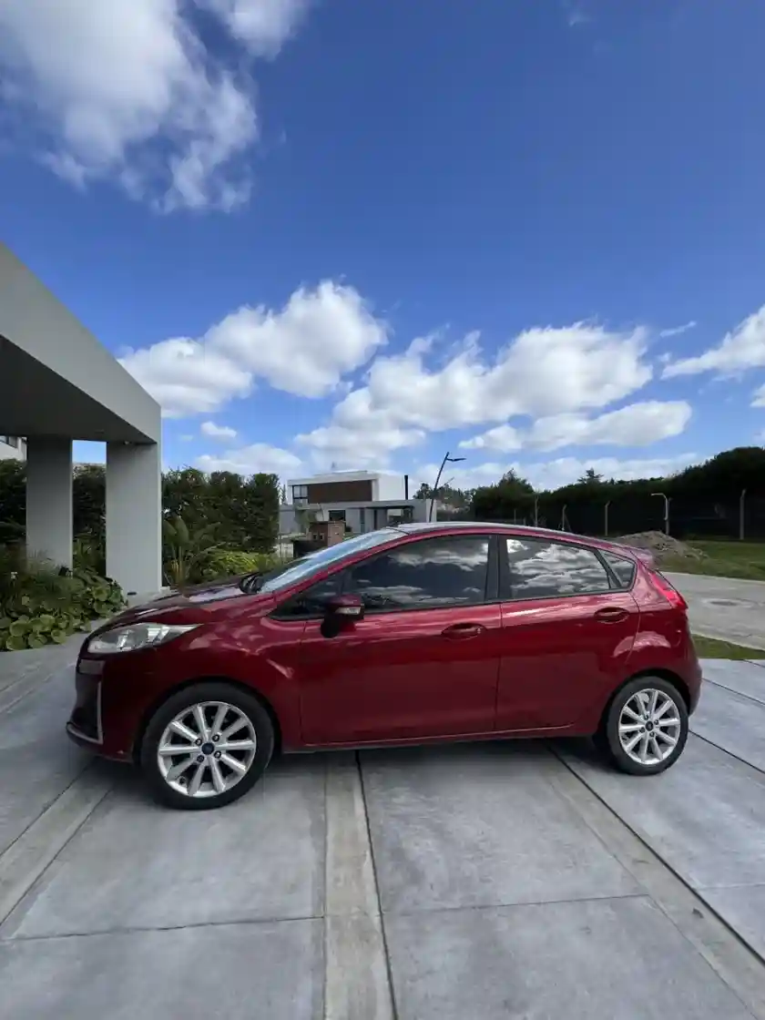 Ford Fiesta Kinetic 1.6 Se 2018 - foto 2