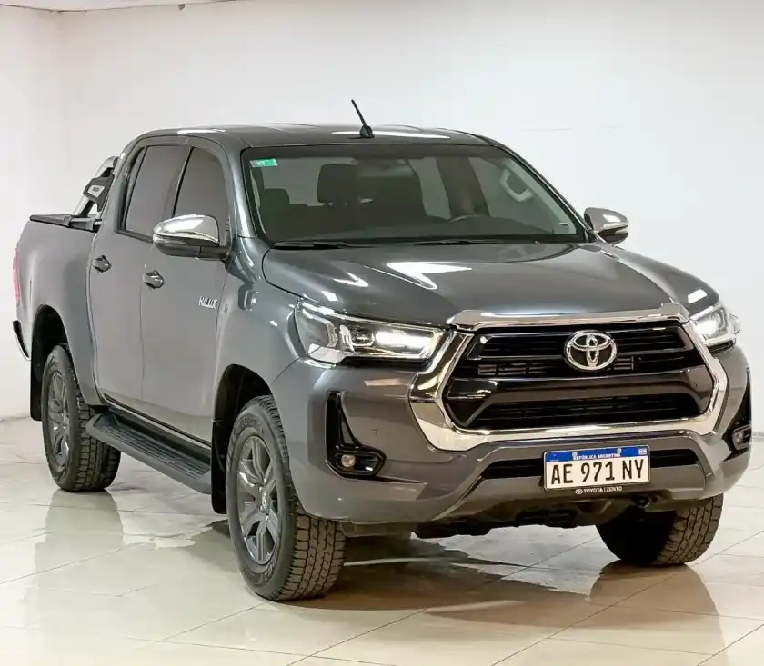 Toyota Hilux Pick-Up 2.8 Cd Srv 204Cv 4X2 2021 - foto 1