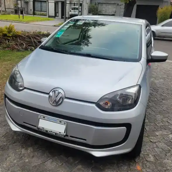 Volkswagen Up! 1.0 Move Up! 75Cv 3 P 2014 - foto 2