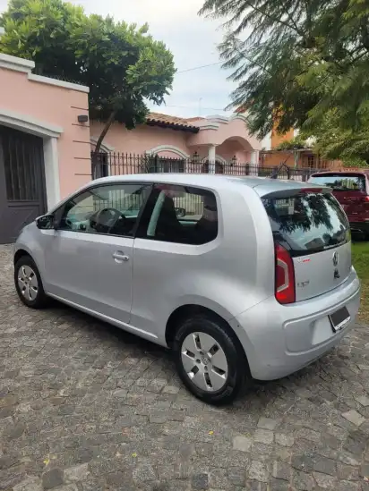 Volkswagen Up! 1.0 Move Up! 75Cv 3 P 2014 - foto 4