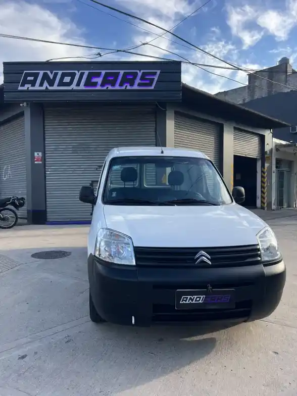 Citroën Berlingo Furgon 1.6 Vti 115 Business 2024 - foto 2