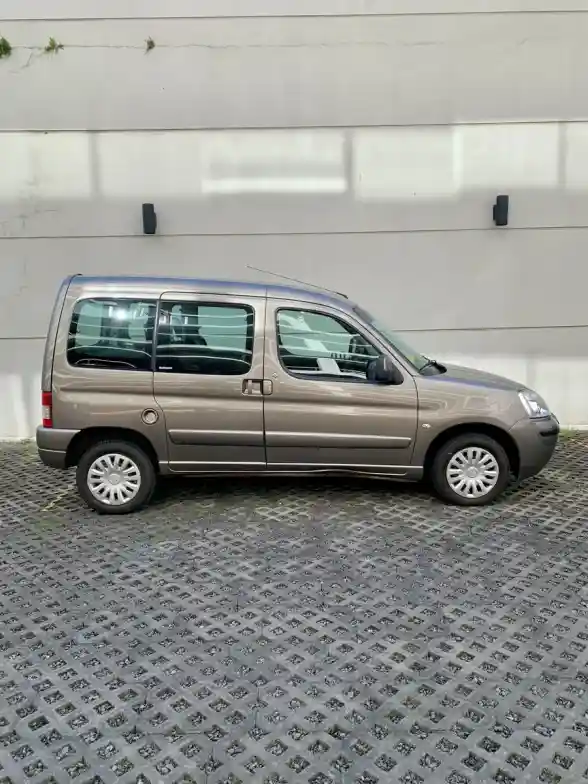 Citroën Berlingo Multispace 1.6 Sx Am51 2010 - foto 4
