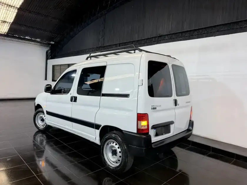 Peugeot Partner 1.6 Hdi Furgon Confort 92 5As 2021 - foto 4
