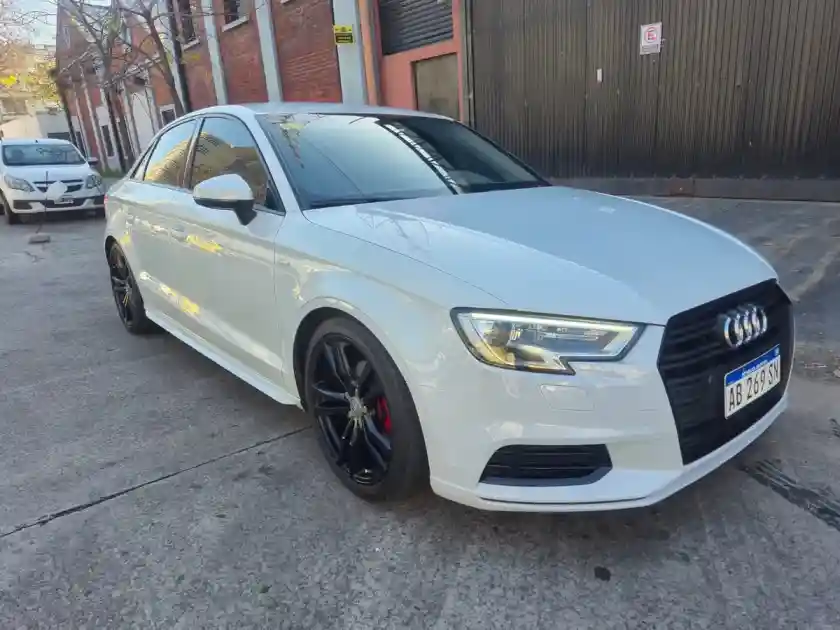 Audi A3 1.4 Tfsi Sedan 150 Cv S-Tronic 2017 - foto 4