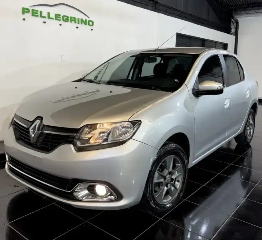 Renault Logan 1.6 Privilege 105Cv 2017 - foto 2