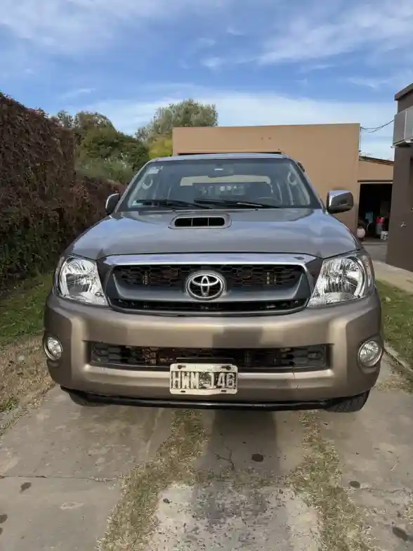 Toyota Hilux Pick-Up 3.0 I Srv Cab Doble 4X4 (2009) 2009 - foto 2
