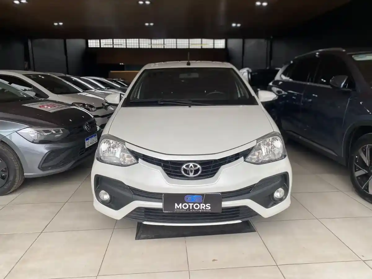 Toyota Etios 1.5 Xls 2017 - foto 2