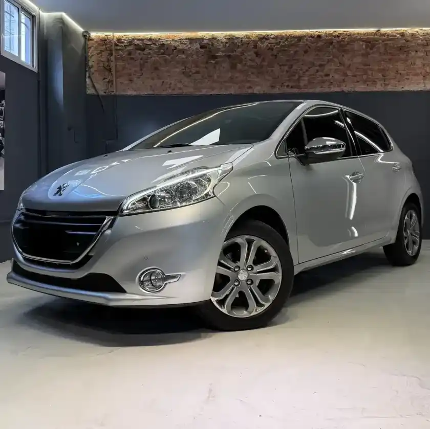 Peugeot 208 1.6 Feline 2014 - foto 2
