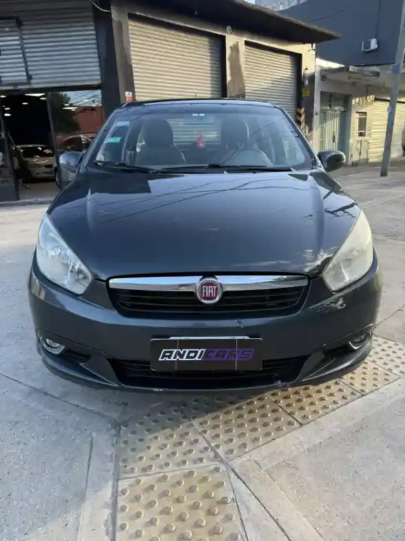 Fiat Grand Siena 1.6 Essence 115Cv 2013 - foto 2