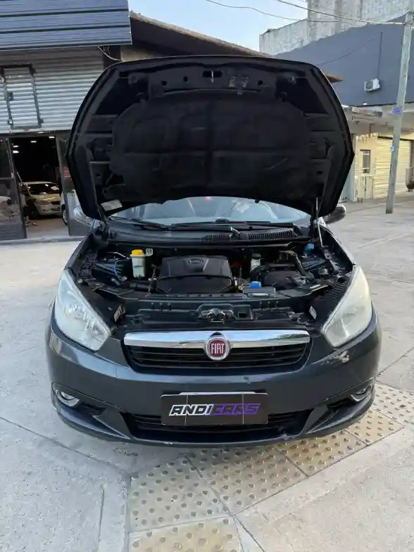 Fiat Grand Siena 1.6 Essence 115Cv 2013 - foto 3