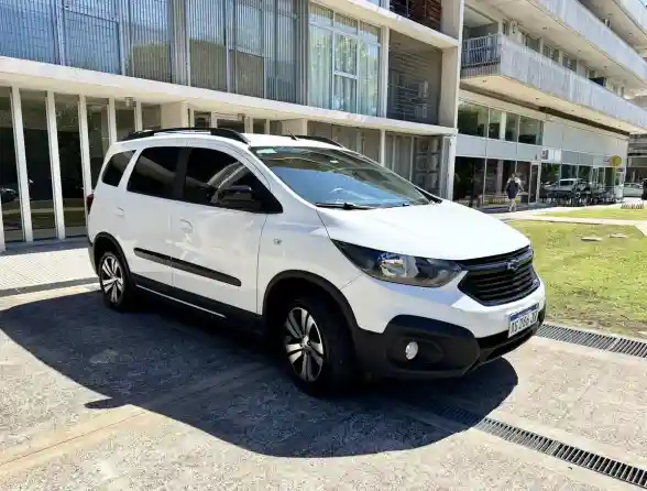 Chevrolet Spin 1.8 Activ 7As At 2023 - foto 2