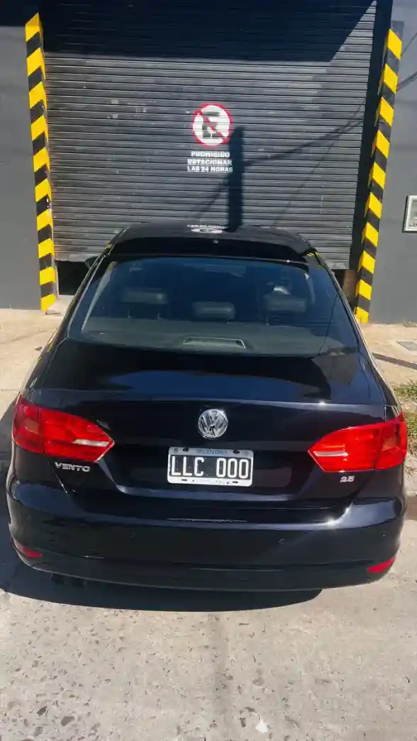Volkswagen Vento Sedan 4 Ptas 2.5 2012 - foto 5
