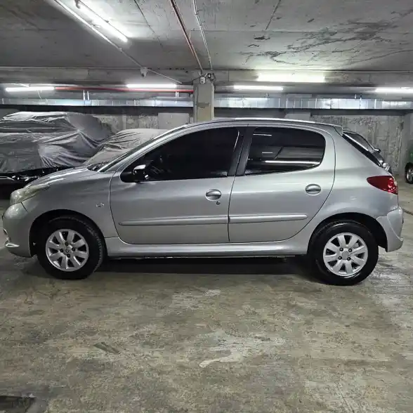 Peugeot 207 1.9 Sedan Xs 2010 - foto 4