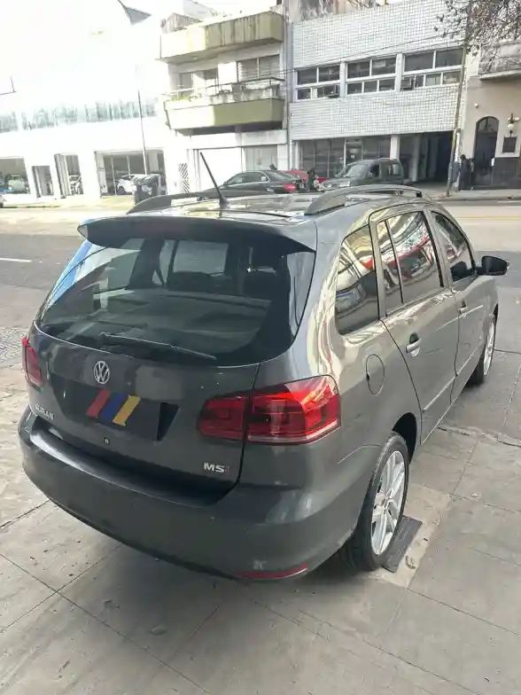 Volkswagen Suran 1.6 Highline Msi 110Cv 2017 - foto 5