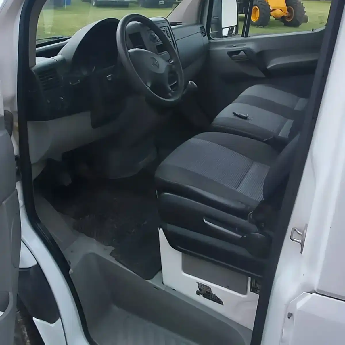Mercedes-Benz Sprinter 2.1 515 Chasis 4325 150 Cv 2013 - foto 4