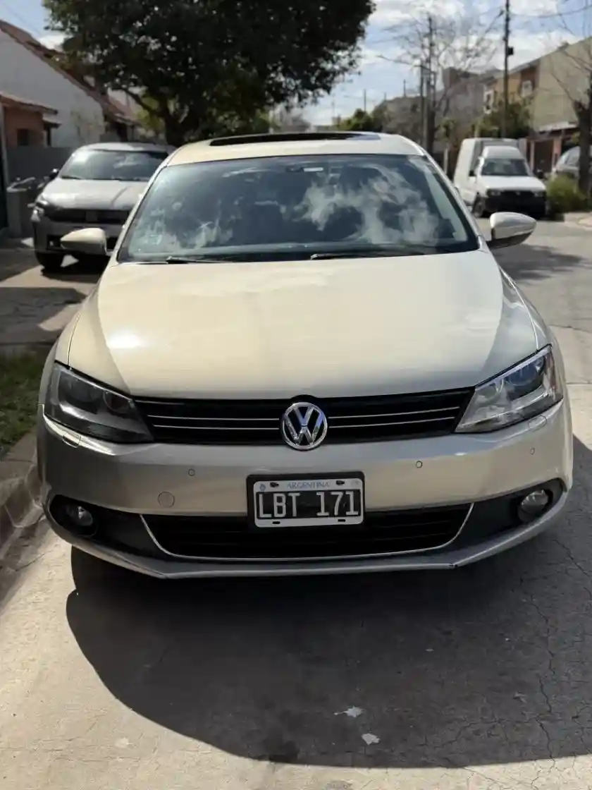 Volkswagen Vento 2.0 Sportline Tsi 200Cv 2012 - foto 2