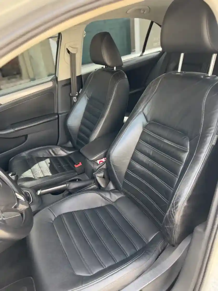 Volkswagen Vento 2.0 Sportline Tsi 200Cv 2012 - foto 5