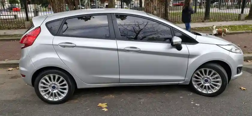 Ford Fiesta Kinetic 1.6 Se 2017 - foto 4