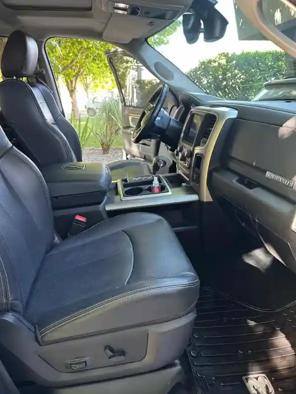 Ram 1500 5.7 Laramie Atx V8 2021 - foto 3