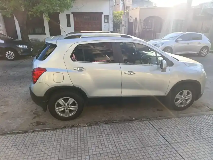 Chevrolet Tracker 1.8 Ltz Fwd Mt 140Cv 2013 - foto 2