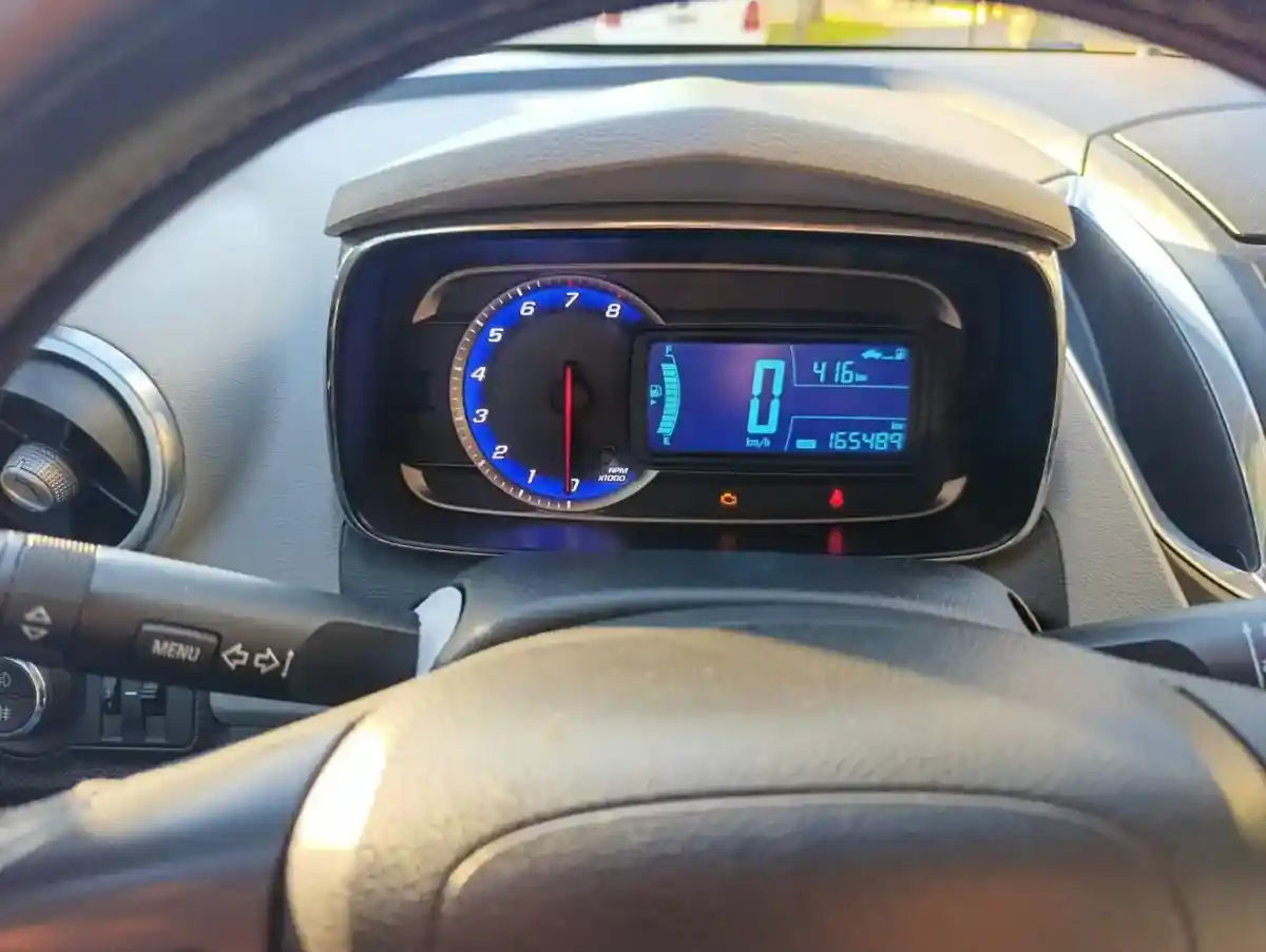 Chevrolet Tracker 1.8 Ltz Fwd Mt 140Cv 2013 - foto 4