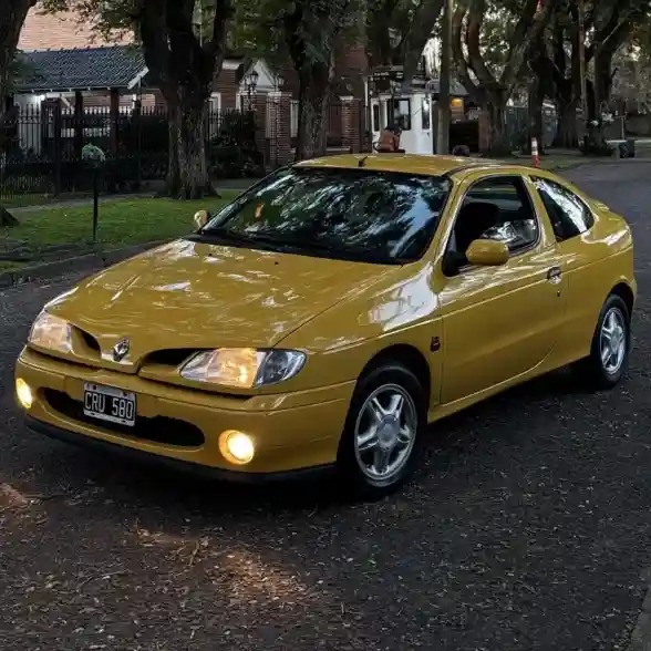 Renault Megane 2.0 1999 - foto 1