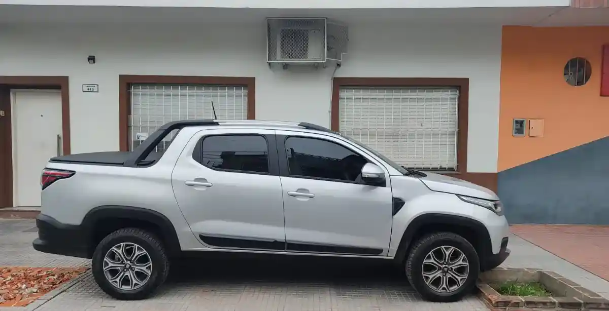 Fiat Strada 1.3 Volcano Cd 2023 - foto 4