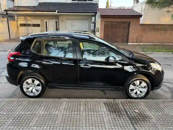 Peugeot 2008 1.6 Allure 2017 - foto 5