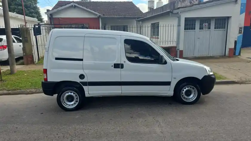 Citroën Berlingo Furgon 1.6 Vti 115 Business 2023 - foto 3