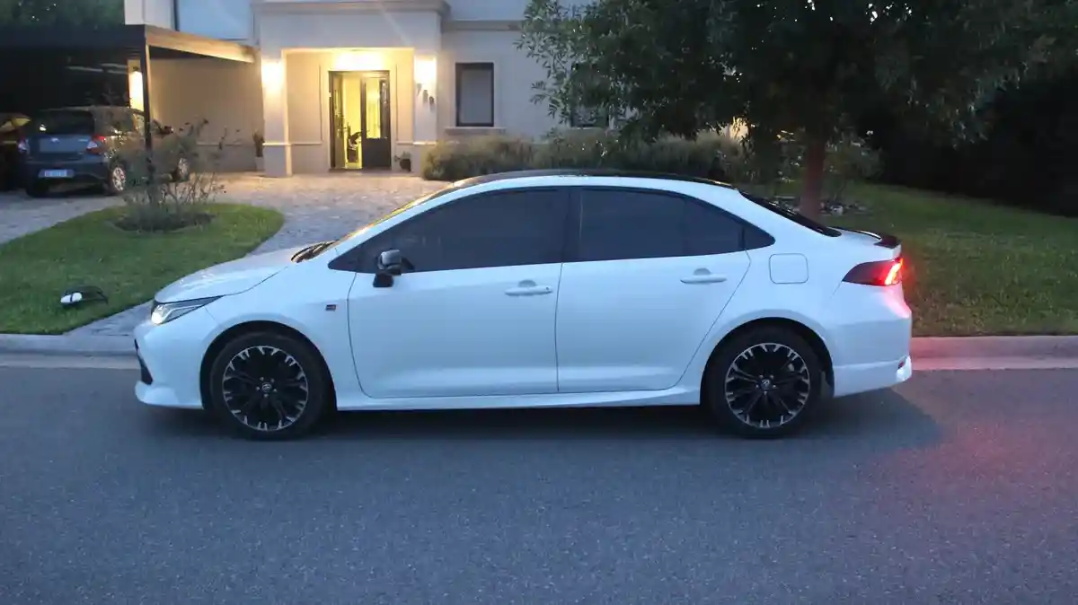 Toyota Corolla 2.0 Gr-Sport Cvt 2023 - foto 5