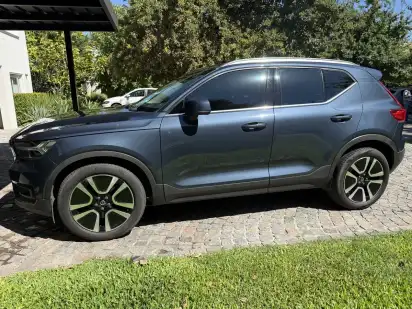 Volvo XC40 2020 - foto 1