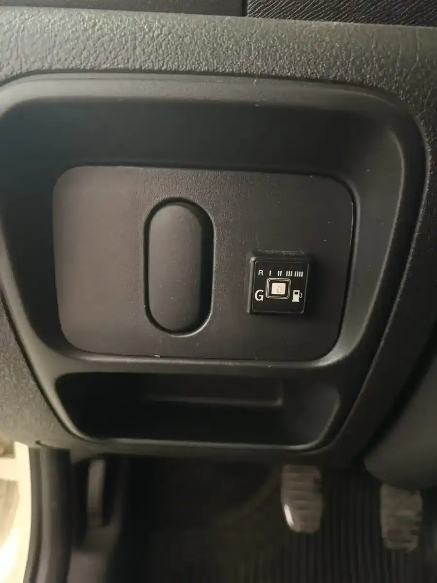 Renault Clio 1.2 Mío Authentique Pack 2015 - foto 4